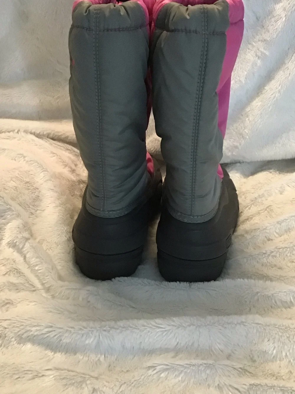 Sorel Youth Girls Snow Boots. Pink and Gray, Insulated, Waterproof, Size 5.